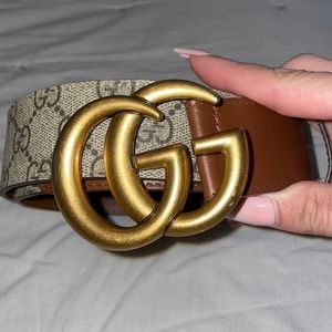 Gucci brown monogram belt size 80 NEW with pull tag. Original never worn.